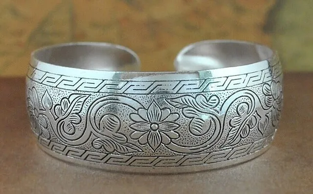 Bohemian Antalya bangles,antique Silver plated carve pattern Statement, Boho Coachella, Festival Turkish hand Jewelry, elephant