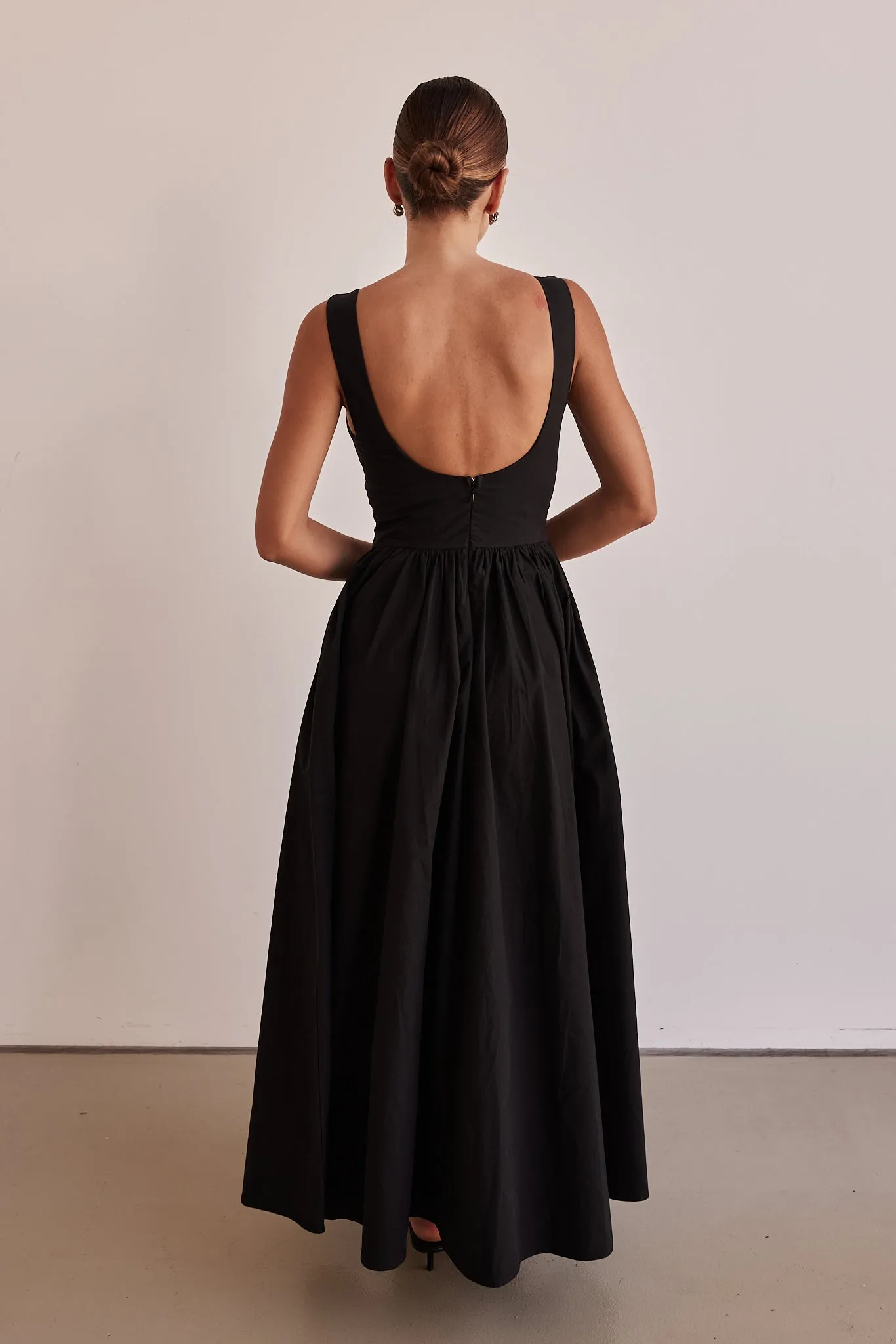 Devin Maxi Dress (Black)