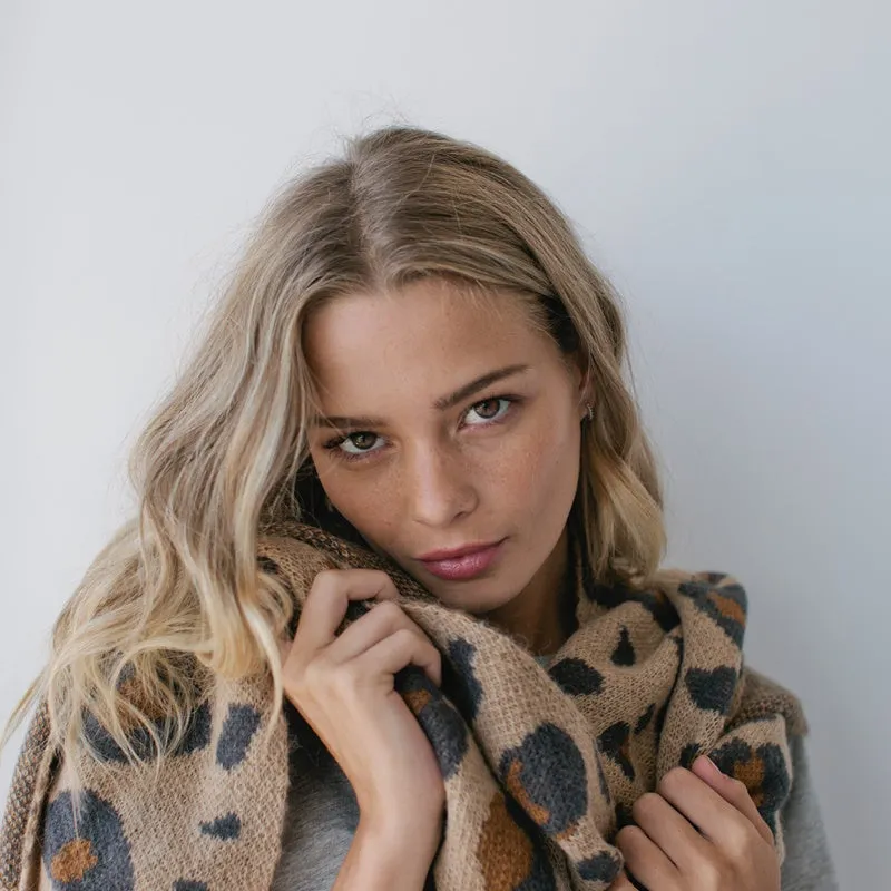 SOPHIE - Wild Knit Scarf