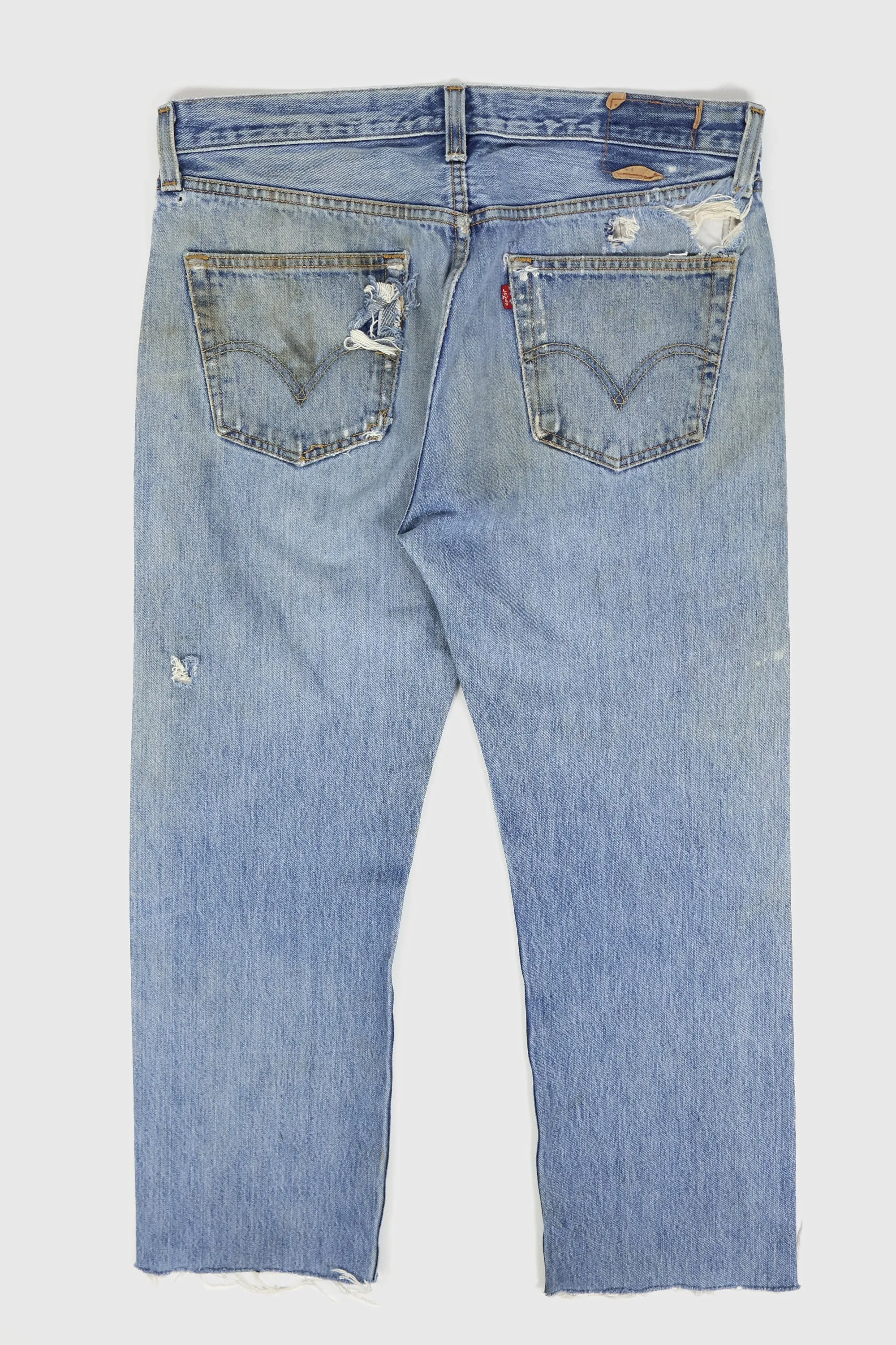 Vintage Distressed Levi's 501 Straight Fit Jeans